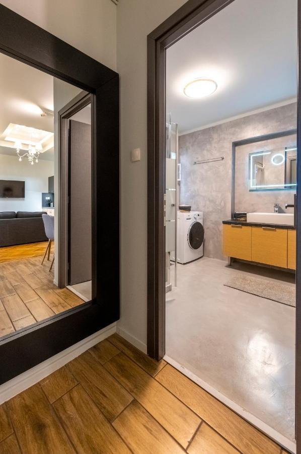 Modern 5bd In The Heart Of *